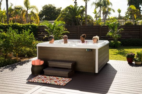 Vrienden in Jacuzzi